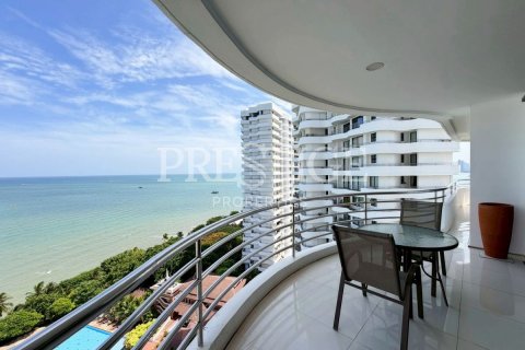 Condo in Pattaya, Thailand, 3 bedrooms № 202380 - photo 26