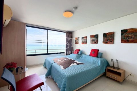 Condo in Pattaya, Thailand, 3 bedrooms № 202380 - photo 15