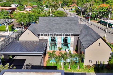 House in Pattaya, Thailand 3 bedrooms № 197557 - photo 2
