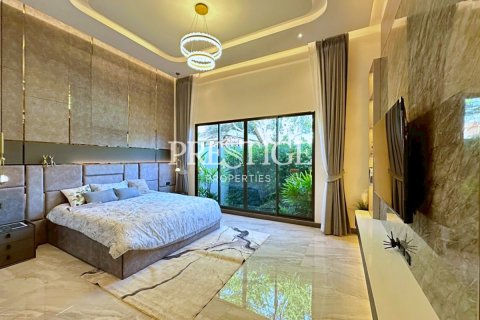 House in Pattaya, Thailand 3 bedrooms № 197557 - photo 16