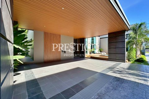 House in Pattaya, Thailand 3 bedrooms № 197557 - photo 28