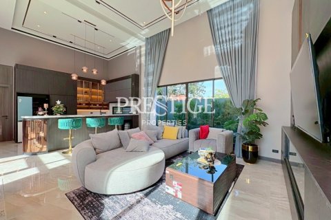 House in Pattaya, Thailand 3 bedrooms № 197557 - photo 7