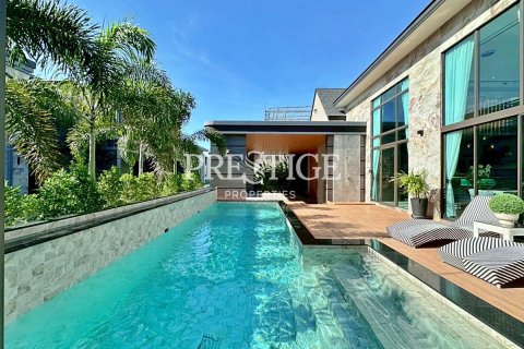 House in Pattaya, Thailand 3 bedrooms № 197557 - photo 26