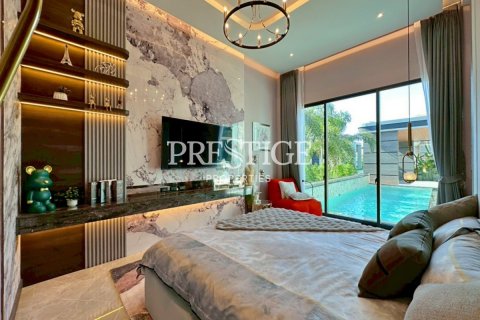 House in Pattaya, Thailand 3 bedrooms № 197557 - photo 24