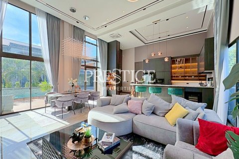 House in Pattaya, Thailand 3 bedrooms № 197557 - photo 4