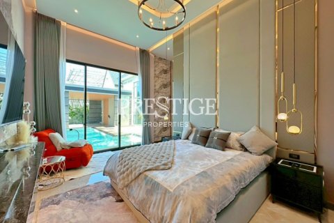 House in Pattaya, Thailand 3 bedrooms № 197557 - photo 22