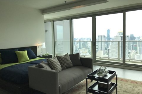 Condo in Bangkok, Thailand, 4 bedrooms  № 180949 - photo 13