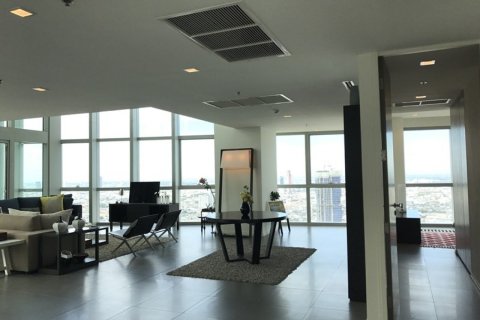Condo in Bangkok, Thailand, 4 bedrooms  № 180949 - photo 3