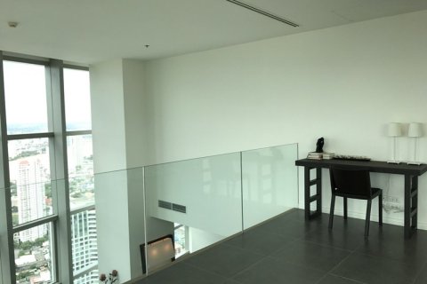 Condo in Bangkok, Thailand, 4 bedrooms  № 180949 - photo 10