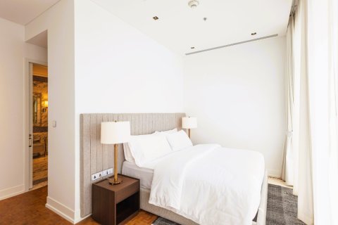 Condo in Bangkok, Thailand, 3 bedrooms  № 180950 - photo 12