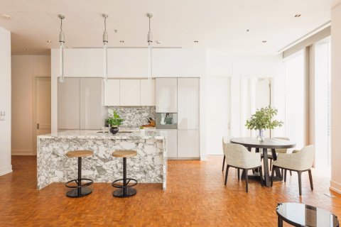 Condo in Bangkok, Thailand, 3 bedrooms  № 180950 - photo 4