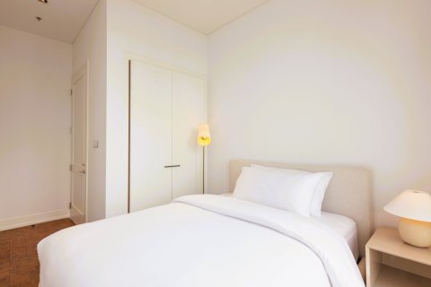 Condo in Bangkok, Thailand, 3 bedrooms  № 180950 - photo 11
