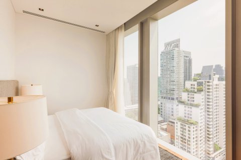 Condo in Bangkok, Thailand, 3 bedrooms  № 180950 - photo 14