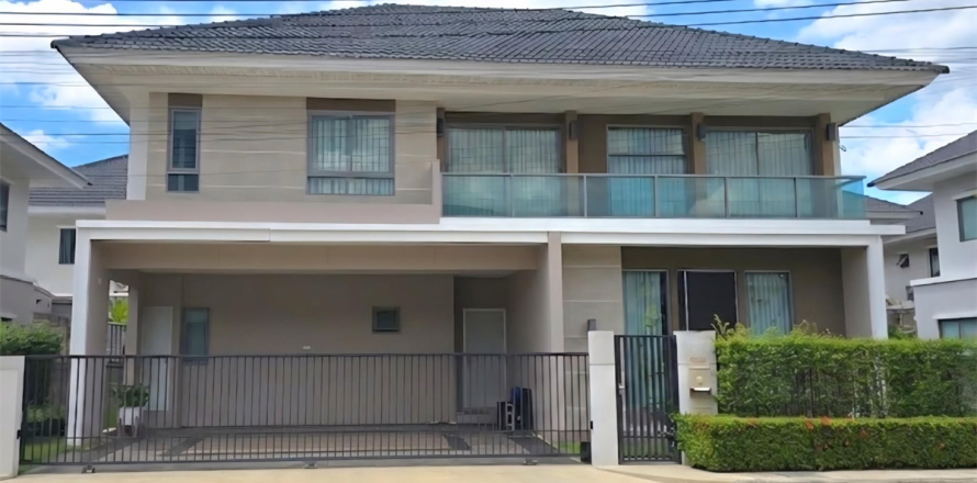 Maison à Bangkok, Thaïlande 4 chambres № 202375