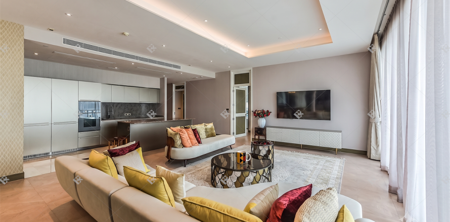 Condo in Bangkok, Thailand, 3 bedrooms № 202373