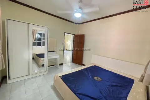 Casa de 3 dormitorios en Pattaya, Tailandia № 212447 - foto 14