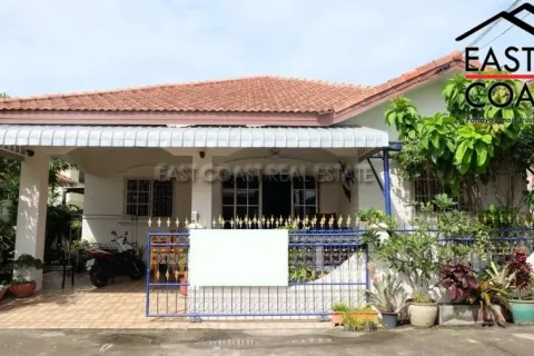 House in Pattaya, Thailand 3 bedrooms № 212447