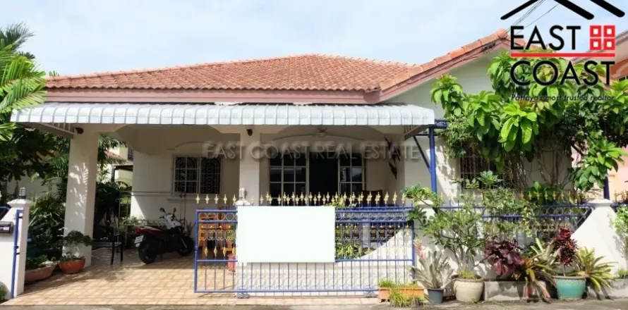 Casa de 3 dormitorios en Pattaya, Tailandia № 212447