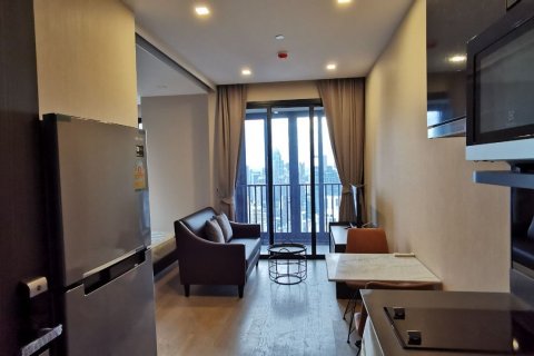 Studio in the Condo in Watthana, Bangkok, Thailand  № 156588