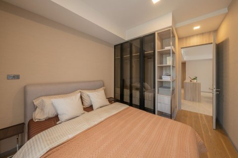 Condo in Bangkok, Thailand, 3 bedrooms  № 133823 - photo 8
