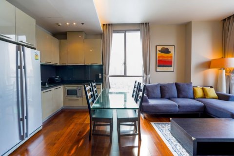 Condo in Bangkok, Thailand, 2 bedrooms  № 133824 - photo 4