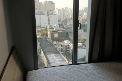 Студия в кондо в Ваттхане, Бангкок, Таиланд № 150320 - фото 2