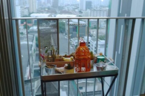 Студия в кондо в Ваттхане, Бангкок, Таиланд № 150320 - фото 12