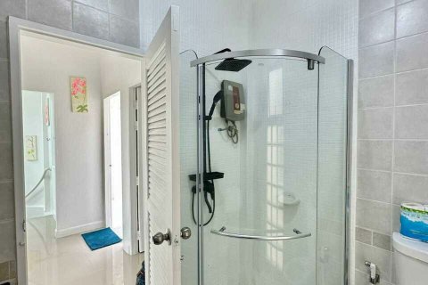 Penthouse in Phuket, Thailand 3 bedrooms № 160971 - photo 12