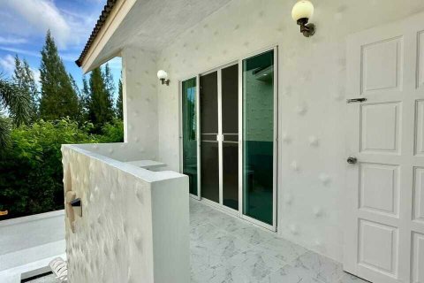 Penthouse in Phuket, Thailand 3 bedrooms № 160971 - photo 13