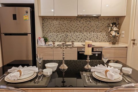 Studio in the Condo in Watthana, Bangkok, Thailand  № 153657 - photo 8