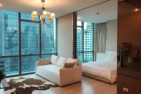 Studio in the Condo in Watthana, Bangkok, Thailand  № 153657 - photo 1