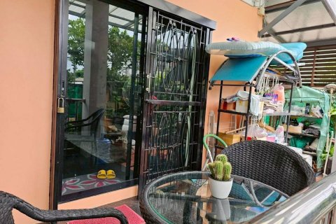 Townhouse in Udon Thani, Thailand 4 bedrooms № 152958 - photo 4