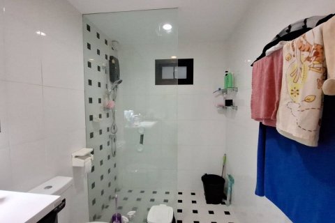 Townhouse in Udon Thani, Thailand 4 bedrooms № 152958 - photo 22