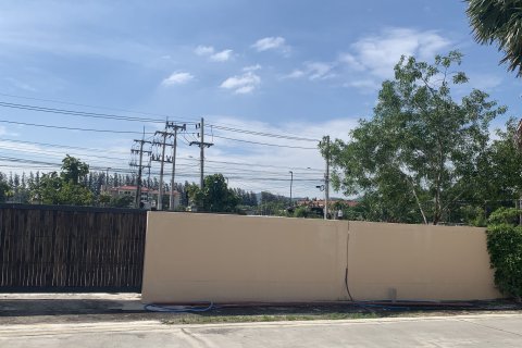 Land in Hua Hin, Thailand 1200 sq.m. № 152955 - photo 1