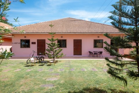 Отель в Бурираме, Таиланд  № 152957 - фото 2