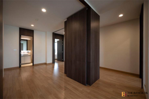 Condo in Bangkok, Thailand, 3 bedrooms  № 186714