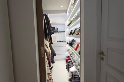 Condo à Watthana, Bangkok, Thaïlande, 2 chambres  № 170684 - photo 17