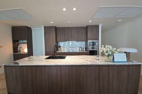 Condo à Watthana, Bangkok, Thaïlande, 2 chambres  № 170684 - photo 5