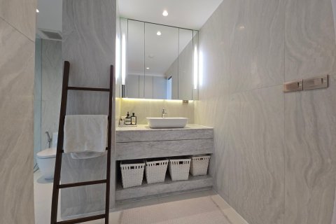 Condo à Watthana, Bangkok, Thaïlande, 2 chambres  № 170684 - photo 12