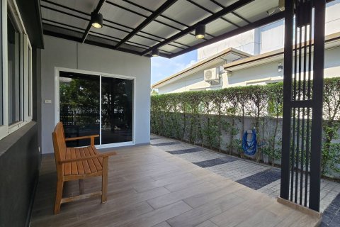 House in Bang Yai, Thailand 4 bedrooms № 170685 - photo 13
