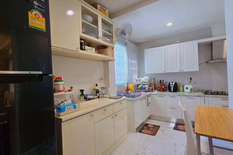 House in Bang Yai, Thailand 4 bedrooms № 170685 - photo 6