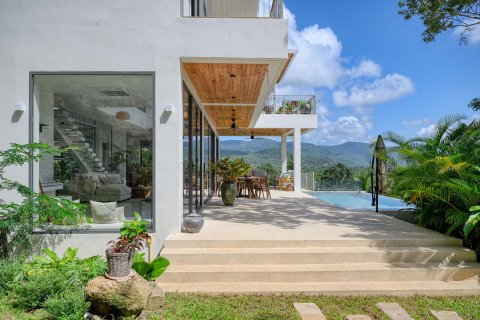 Villa in Surat Thani, Thailand 8 bedrooms № 170689