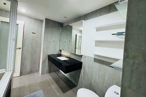 Studio dans le Condo à Kathu, Thaïlande  № 140991 - photo 5