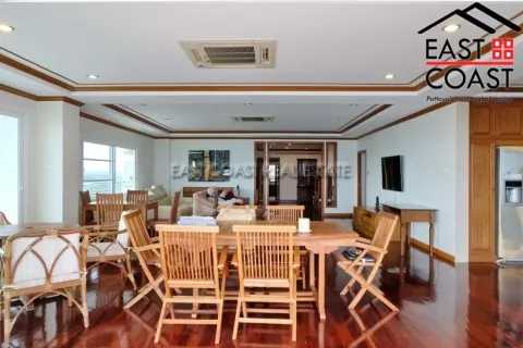 Condominio de 3 dormitorios en Pattaya, Tailandia № 213758 - foto 12