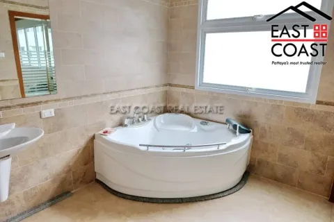 Condominio de 3 dormitorios en Pattaya, Tailandia № 213758 - foto 24