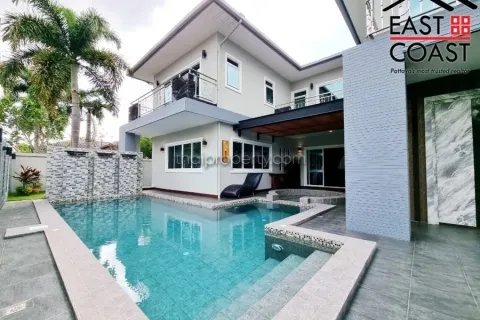 Casa de 5 dormitorios en Pattaya, Tailandia № 213753
