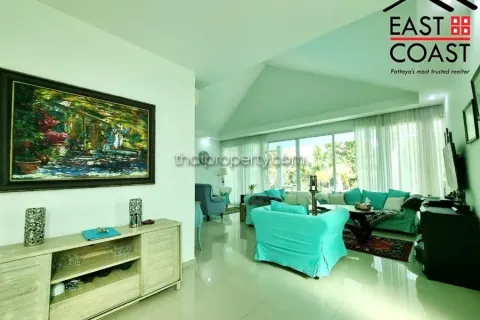 Casa de 3 dormitorios en Pattaya, Tailandia № 213754 - foto 3