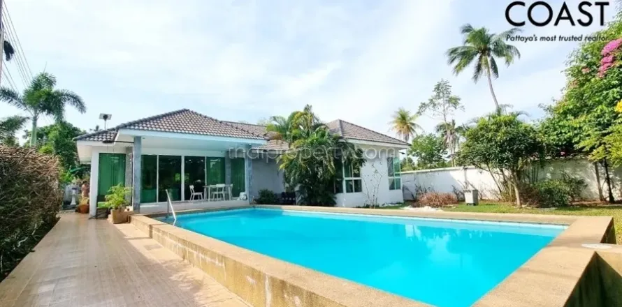 Casa de 3 dormitorios en Pattaya, Tailandia № 213754