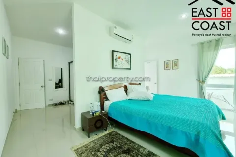 Casa de 3 dormitorios en Pattaya, Tailandia № 213754 - foto 9