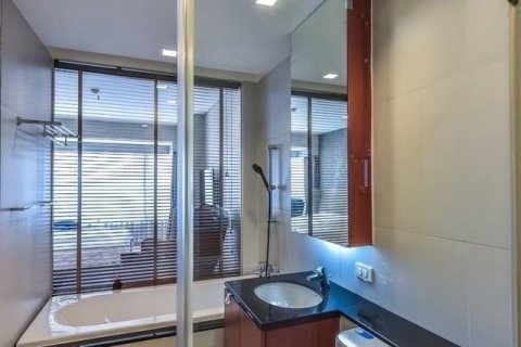 Studio in the Condo in Sathon, Bangkok, Thailand  № 159192 - photo 4